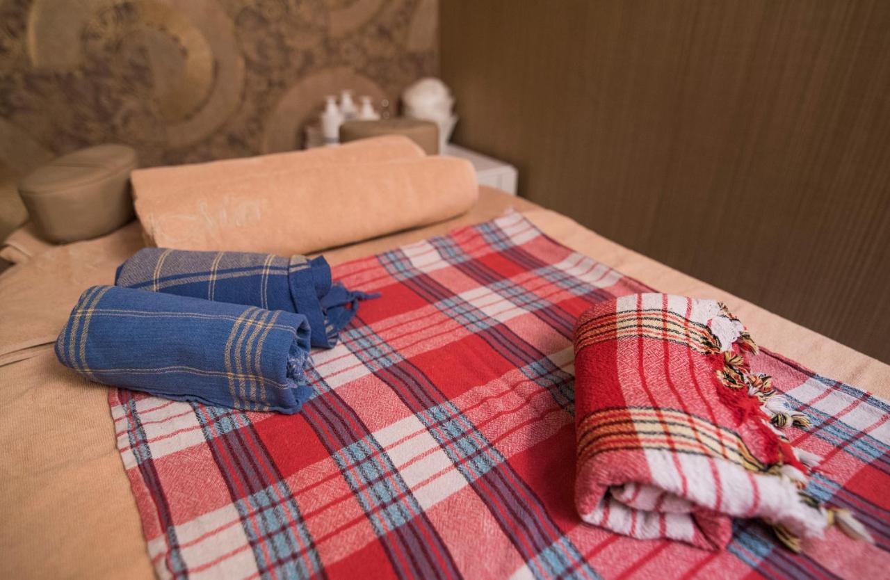 Midmar Deluxe Hotel Istanbul Bagian luar foto