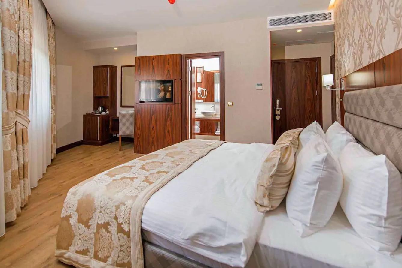 Midmar Deluxe Hotel Istanbul Bagian luar foto
